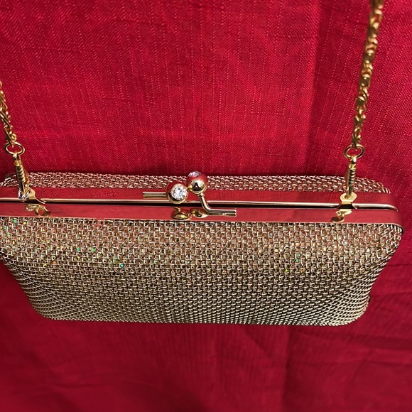 Women’s Gorgeous Gold Purse with white sparkle Tiny Stones Embedded. NWOT - Picture 6 of 14